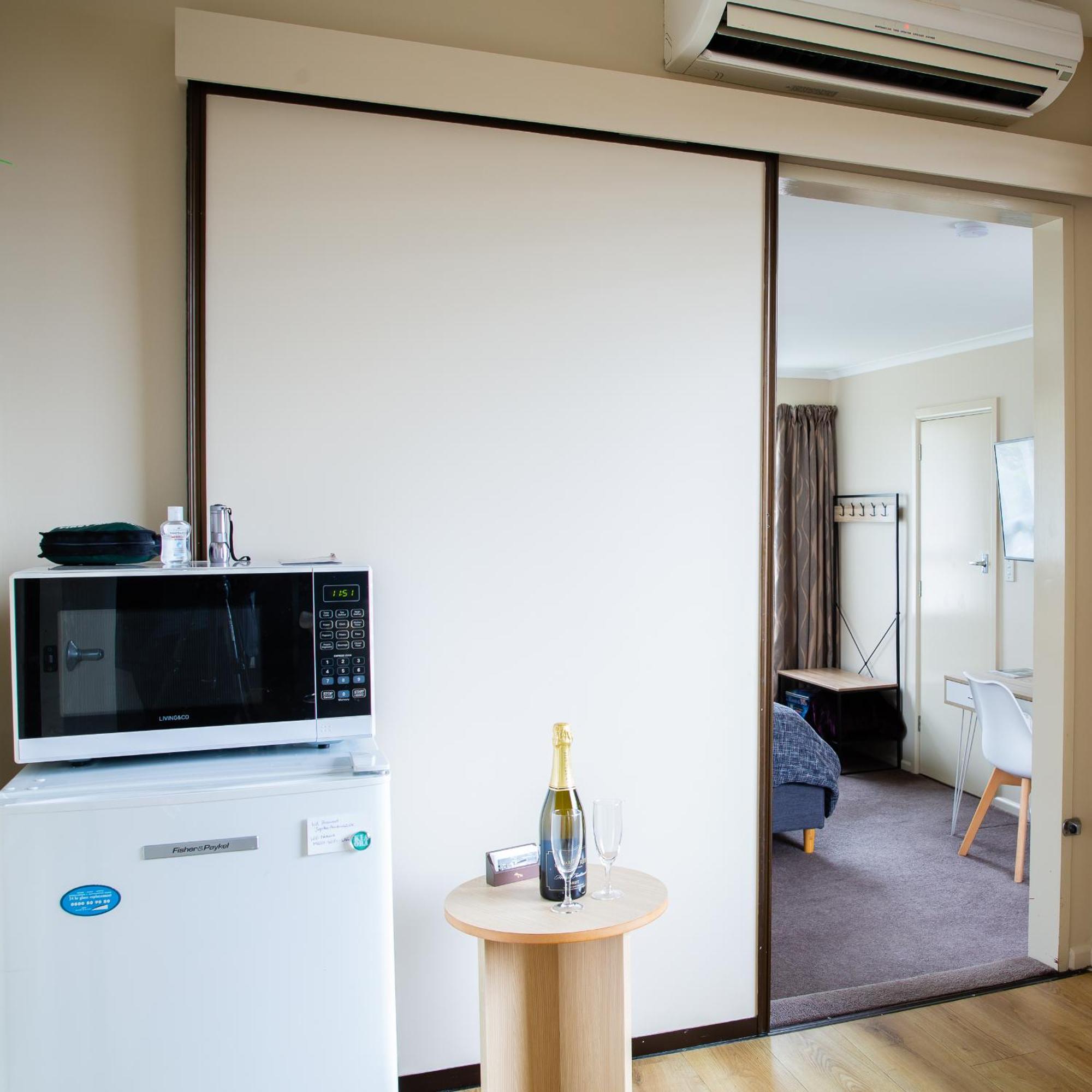 크라이스트처치 Chic Private Studio 5 Mins From Airport And Shops 빌라 외부 사진